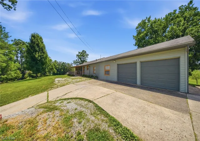2nd image of 89 Dagg Rd, Parkersburg, WV 26101 | MLS# 5223000