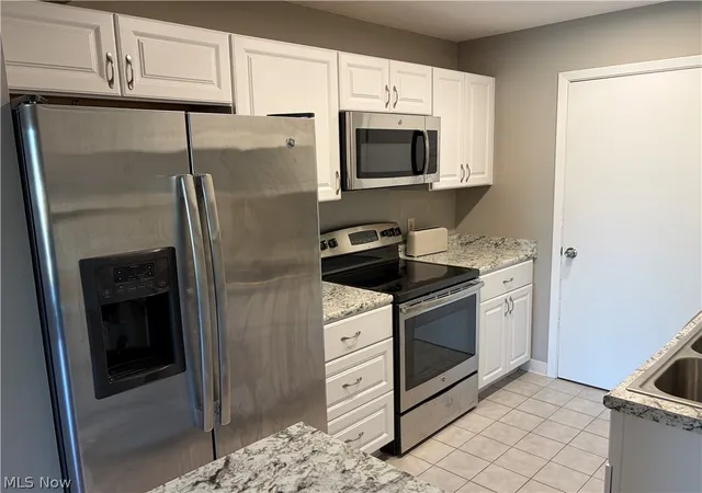 3rd image of 1900 Grove Ct #114, Cleveland, OH 44113 | MLS# 5224657