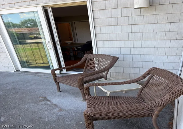4th image of 1900 Grove Ct #114, Cleveland, OH 44113 | MLS# 5224657