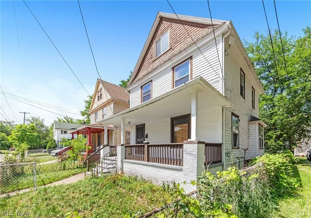 2nd image of 1584 E 94th St, Cleveland, OH 44106 | MLS# 5224081