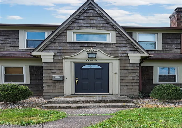 Homes for sale in Newton Falls, OH | 649 W Broad St, Newton Falls, OH 44444 | MLS# 5224980