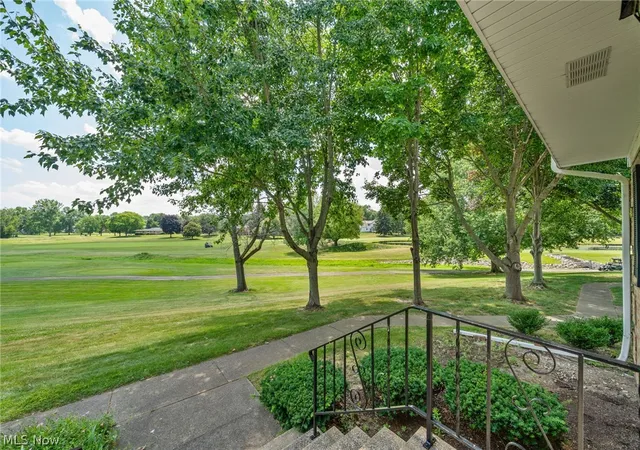 5th image of 2034 Carlile Dr, Green, OH 44685 | MLS# 5224912