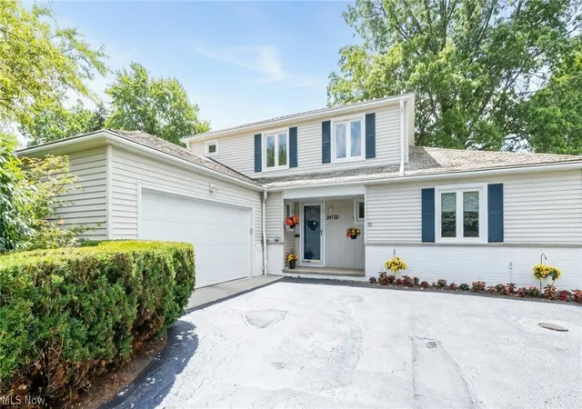 Photo 1 of Single family home for sale at 24100 Shaker Blvd, Shaker Heights, OH 44122 | MLS# 5224528 | Listing updated on 2026-08-04