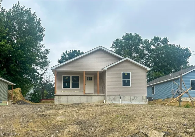 2nd image of 175 Hayward Ave, Conneaut, OH 44030 | MLS# 5225075