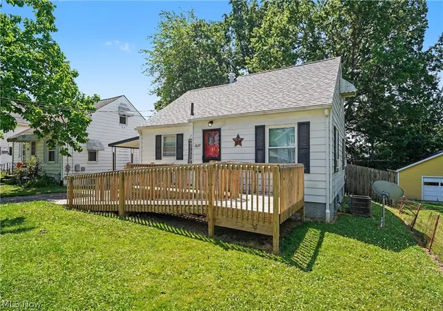Homes for sale in Ravenna, OH | 1037 Park Ave, Ravenna, OH 44266 | MLS# 5224423