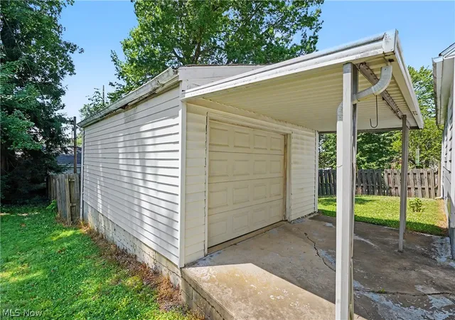 Homes for sale in Ravenna, OH | 1037 Park Ave, Ravenna, OH 44266 | MLS# 5224423