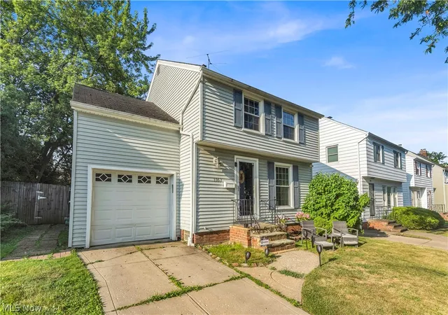 Homes for sale in South Euclid, OH | 3962 Grosvenor Rd, South Euclid, OH 44118 | MLS# 5224826