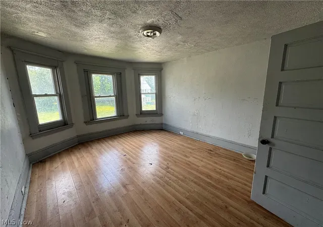 Photo 3 of Single family home for sale at 540 E 123rd Street, Cleveland, OH 44108 | MLS# 5222628 | Listing updated on 2026-08-25