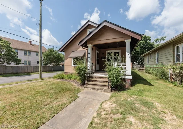 Homes for sale in Cleveland, OH | 3534 W 123Rd St, Cleveland, OH 44111 | MLS# 5224577