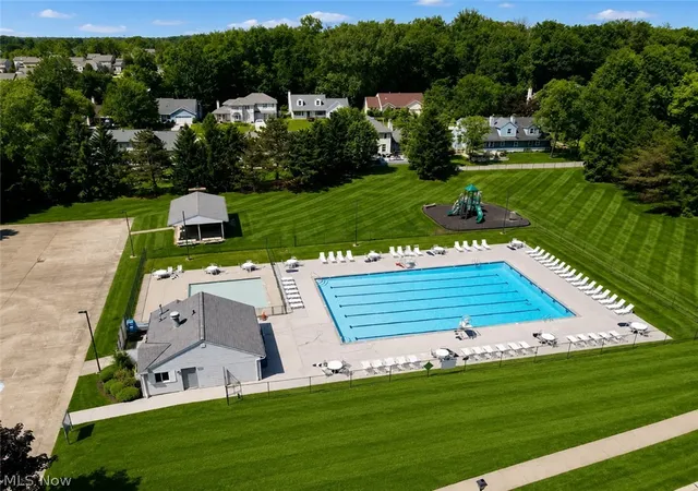 49th image of 10222 Huntington Park Dr, Strongsville, OH 44136 | MLS# 5223826