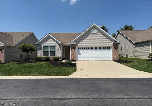 Homes for sale in Mogadore, OH | 4153 Ledgewater Dr, Mogadore, OH 44260 | MLS# 5225133