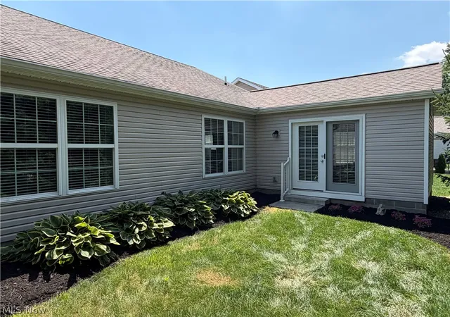 Homes for sale in Mogadore, OH | 4153 Ledgewater Dr, Mogadore, OH 44260 | MLS# 5225133