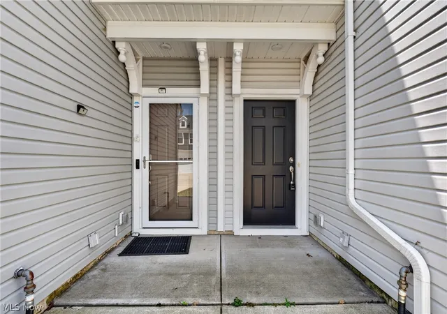 2nd image of 27661 Serviceberry Ct, Westlake, OH 44145 | MLS# 5225161