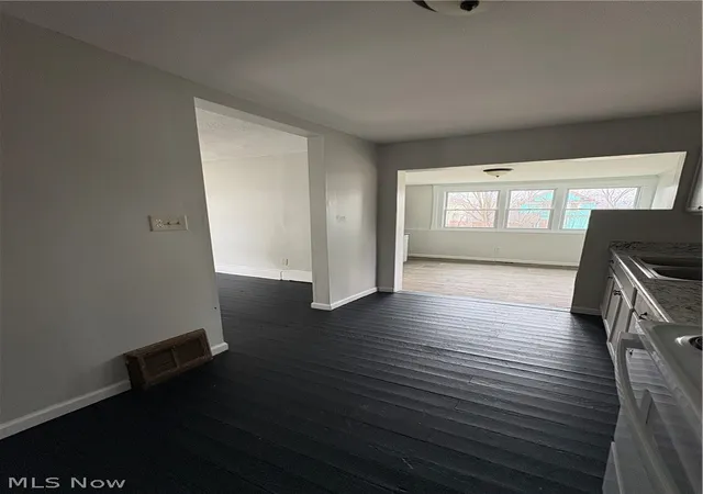 2nd image of 1200 Girard St, Akron, OH 44301 | MLS# 5224682