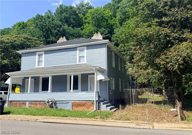 2nd image of 1235 Sinclair Ave, Steubenville, OH 43952 | MLS# 5225231