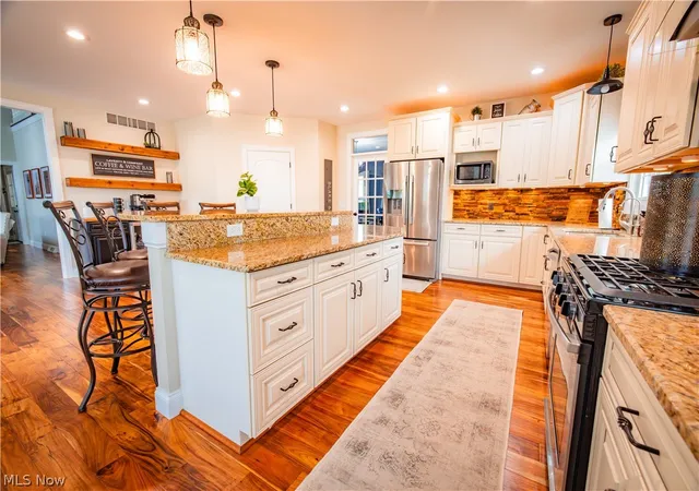 3rd image of 3318 Hampton Hall, Youngstown, OH 44514 | MLS# 5225113