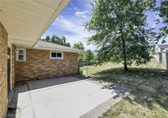 Homes for sale in Parma, OH | 6003 Laurent Dr, Parma, OH 44129 | MLS# 5224749