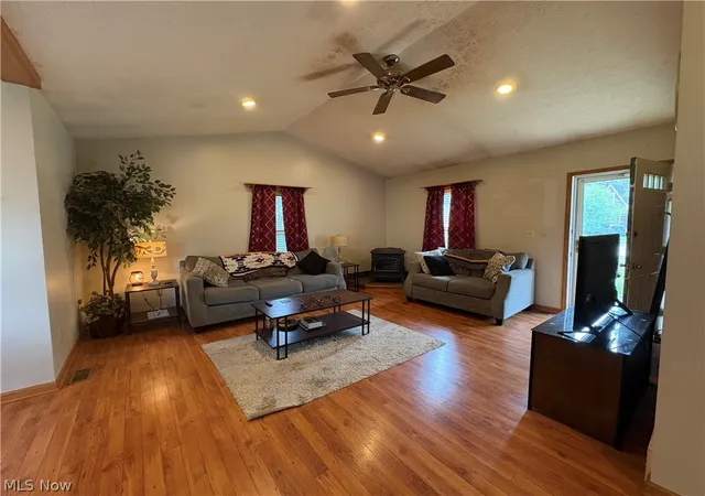 5th image of 463 N Broadway, Geneva, OH 44041 | MLS# 5225242