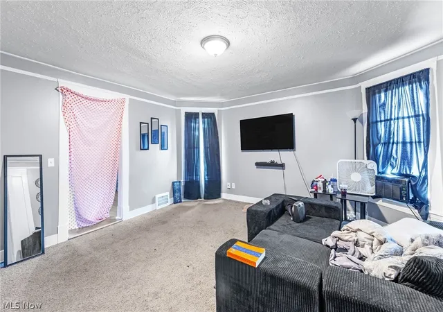 Listing Photo 2 - Condo for sale in building located at 3333 Denison Ave, Cleveland, OH 44109 - Unit #