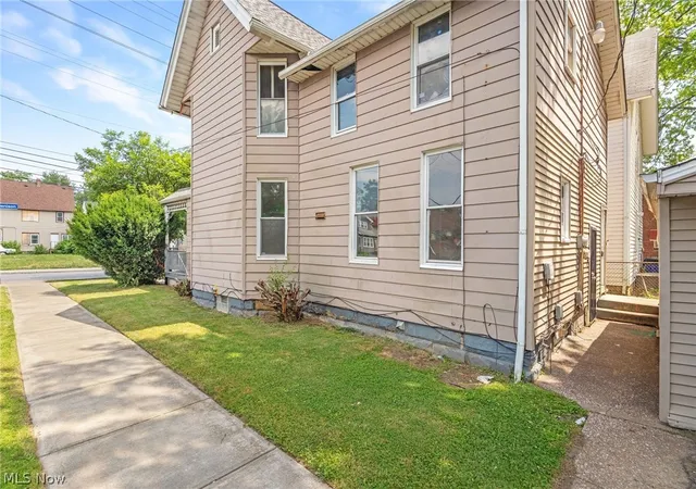 Photo 3 of Sale Pending at 3333 Denison Ave, Cleveland, OH 44109 | MLS# 5225069 | Listing updated on 2026-08-20