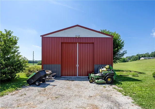 5th image of 2928 Lucas Perrysville Rd, Lucas, OH 44843 | MLS# 5225189