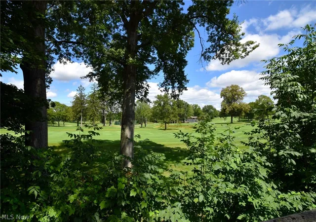 Listing Photo 2 - Condo for sale in building located at 19201 Van Aken Blvd, Shaker Heights, OH 44122 - Unit #508
