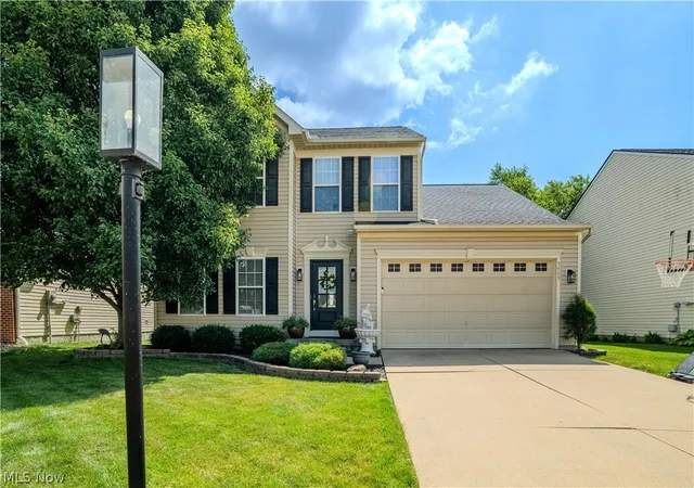 Homes for sale in North Ridgeville, OH | 5409 Fountain Cir, North Ridgeville, OH 44039 | MLS# 5225141