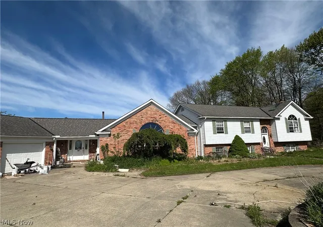 2nd image of 13576 Hale Rd, Burton, OH 44021 | MLS# 5225087