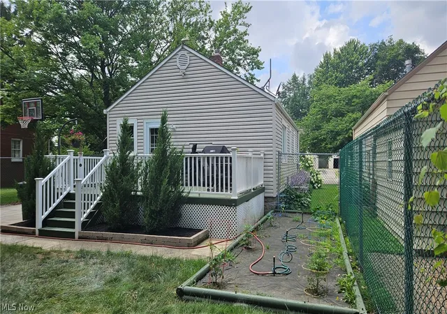 Photo 3 of Sale Pending at 667 Essex St, Akron, OH 44306 | MLS# 5221474 | Listing updated on 2026-07-09