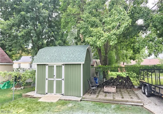 Photo 3 of Sale Pending at 667 Essex St, Akron, OH 44306 | MLS# 5221474 | Listing updated on 2026-07-09