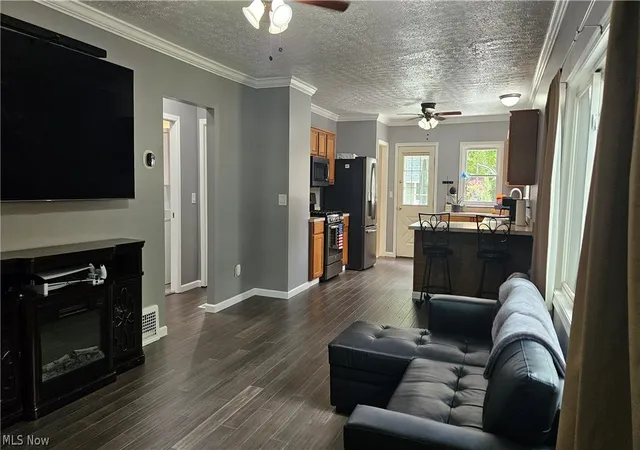 Photo 4 of Sale Pending at 667 Essex St, Akron, OH 44306 | MLS# 5221474 | Listing updated on 2026-07-09
