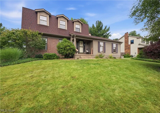 2nd image of 3218 Hummingbird Hill Dr, Poland, OH 44514 | MLS# 5225342