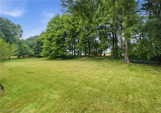 35th image of 3218 Hummingbird Hill Dr, Poland, OH 44514 | MLS# 5225342