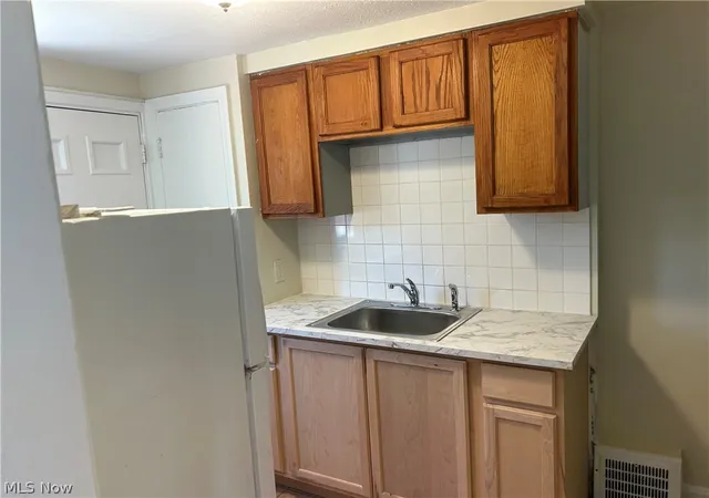 Homes for sale in Shaker Heights, OH | 3381 Sutton Rd, Shaker Heights, OH 44120 | MLS# 5225453