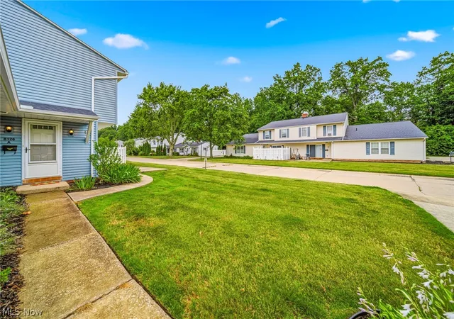 Homes for sale in Mentor, OH | 8126 Independence Dr, Mentor, OH 44060