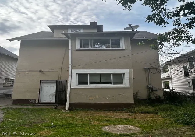 Homes for sale in Cleveland, OH | 10824 Bryant Ave, Cleveland, OH 44108 | MLS# 5225459