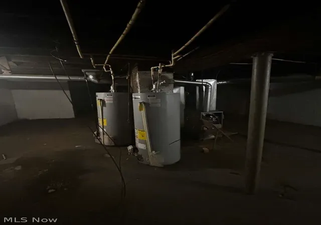 Homes for sale in Cleveland, OH | 10824 Bryant Ave, Cleveland, OH 44108 | MLS# 5225459