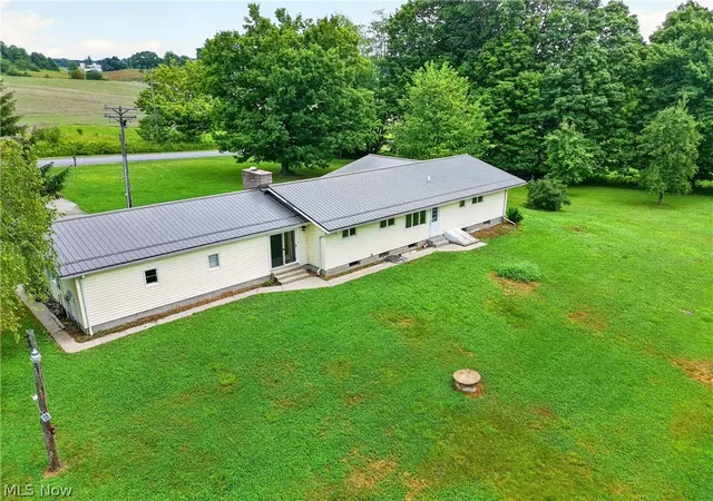 4th image of 4552 N Monroe Center Rd, Conneaut, OH 44030 | MLS# 5225199