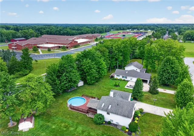 2nd image of 413 Brittany Ln, Jefferson, OH 44047 | MLS# 5225197