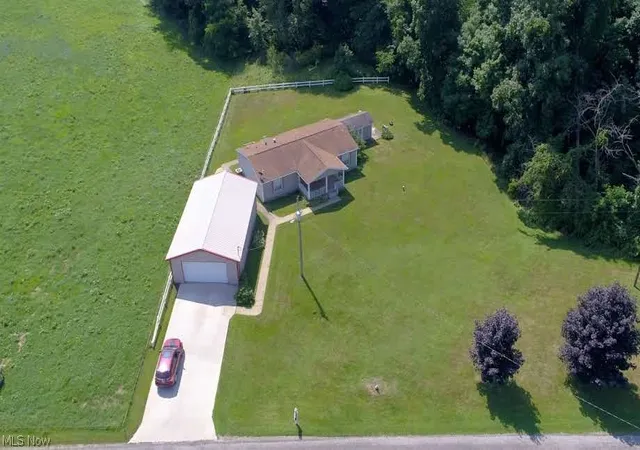 3rd image of 9964 Township Road 301, Millersburg, OH 44654 | MLS# 5225260