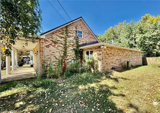 Photo 2 of Single family home for sale at 46605 Main St, Jacobsburg, OH 43933 | MLS# 5225443 | Listing updated on 2026-07-07