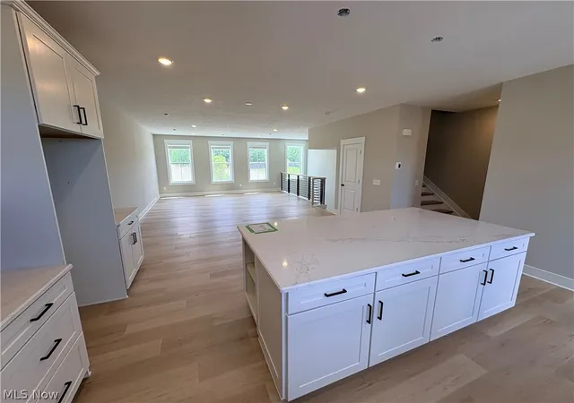3rd image of 27385 Averi Ln, Orange, OH 44122 | MLS# 5225512
