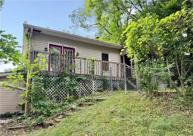 Photo 3 of Sale Pending at 2618 Adams St, Lakemore, OH 44250 | MLS# 5225532 | Listing updated on 2026-08-03