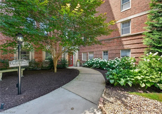3rd image of 13600 Shaker Blvd, Cleveland, OH 44120