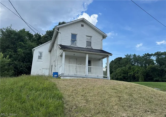 Homes for sale in Youngstown, OH | 406 S Jackson St, Youngstown, OH 44506 | MLS# 5225216