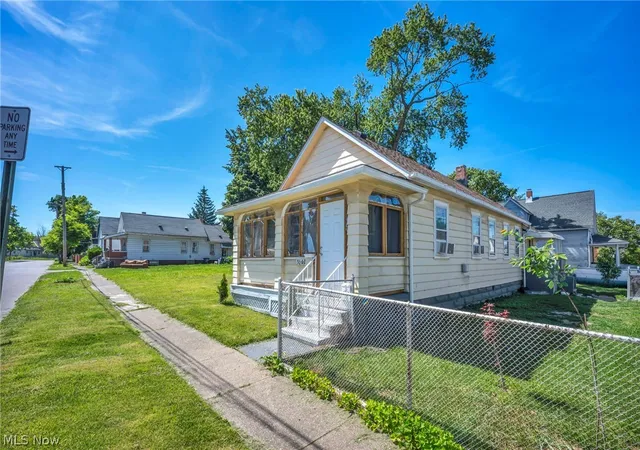 Homes for sale in Cleveland, OH | 3502 Carlyle Ave, Cleveland, OH 44109 | MLS# 5225479