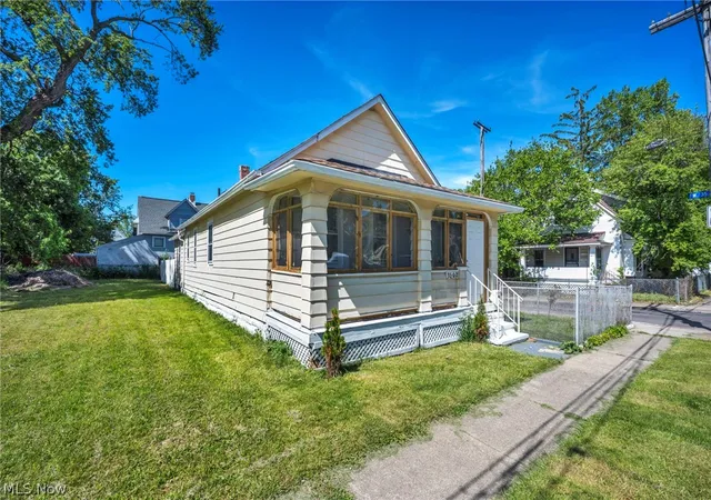 Homes for sale in Cleveland, OH | 3502 Carlyle Ave, Cleveland, OH 44109 | MLS# 5225479