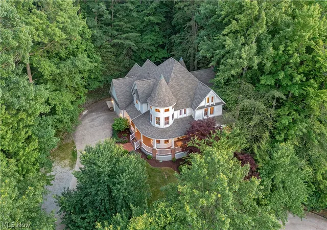 Homes for sale in Broadview Heights, OH | 8851 Spring Valley Dr, Broadview Heights, OH 44147 | MLS# 5222477