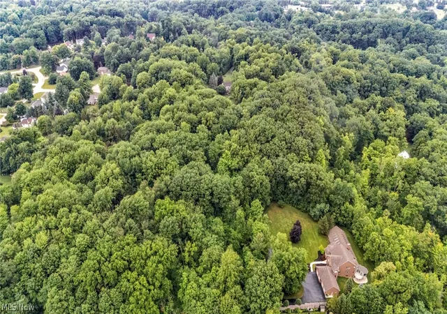 4th image of 7282 Pinehill Rd, Concord Township, OH 44077 | MLS# 5223391