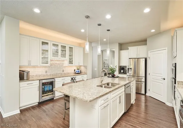 Photo 4 of Sale Pending at 527 Arbor Ln, Copley, OH 44321 | MLS# 5225284 | Listing updated on 2026-07-11